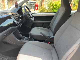 /photos/1300/34a119ec-edc7-0643-fede-8c5ee4ecd3c1_i320x240.jpg