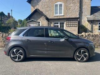 /photos/1300/530ae8d2-cbbf-9a9f-835c-fb12dbd34a6e_i320x240.jpg