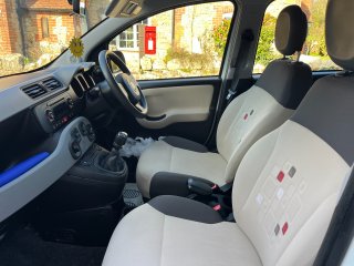 /photos/1300/6ccc2d15-24f4-2faf-8e1f-45b5bac8da91_i320x240.jpg