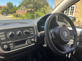 /photos/1300/cc66341b-220d-e170-6d0b-ce8ad33abf9d_i320x240.jpg