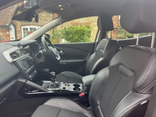 /photos/1300/e43cb4ca-22fc-f4ca-53b3-4fd1786e5ca2_i320x240.jpg